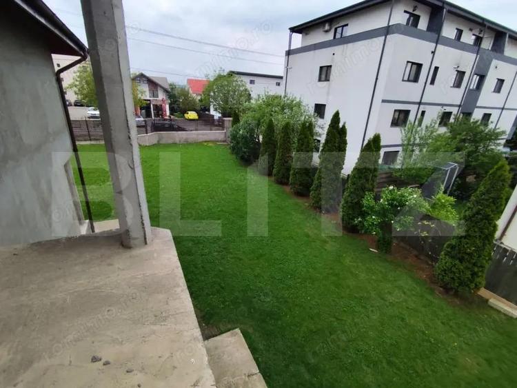 Casă cu 5 camere cu Teren 1378 Mp în Central