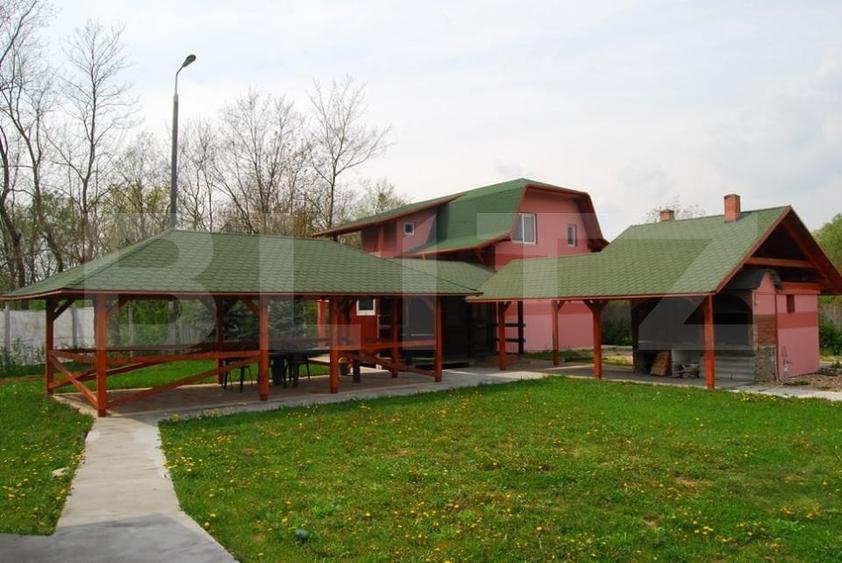Hotel/Pensiune, de 208 mp, în Boghiș