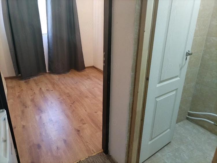 Garsonieră decomandată în Nădrag
