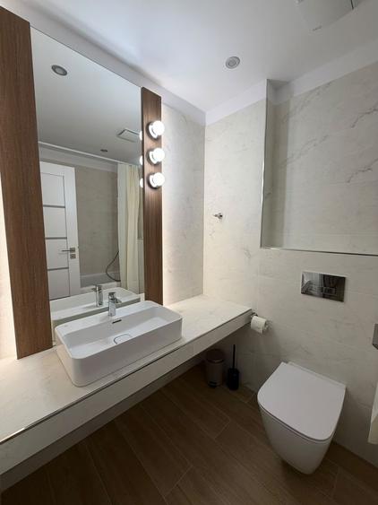 Apartament cu 3 camere, mobilat în Aviației