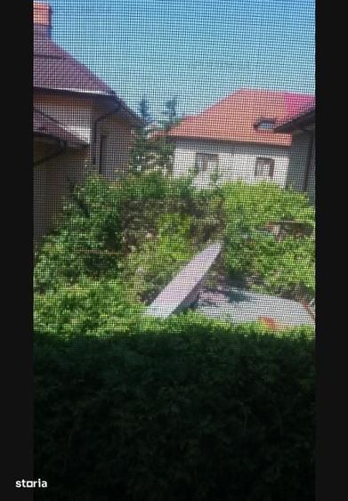 Casă cu 4 camere în Drumul Sării