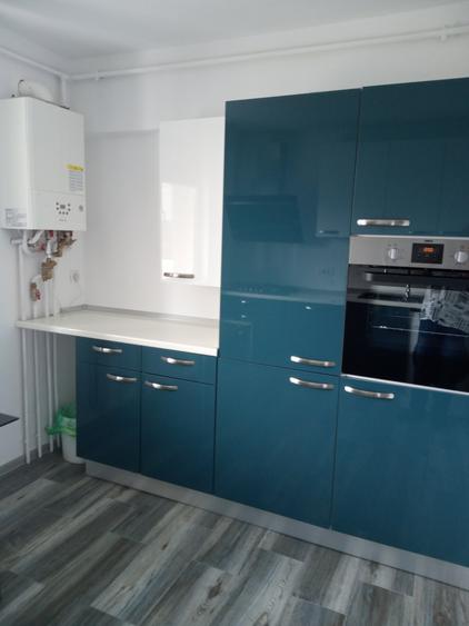 Apartament cu 2 camere semidecomandat în Giurgiului