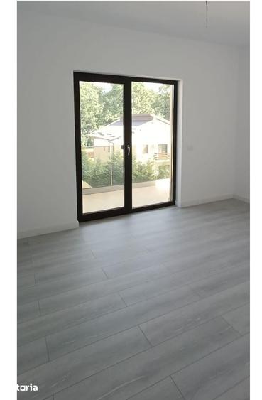 Apartament cu 3 camere în Păulești