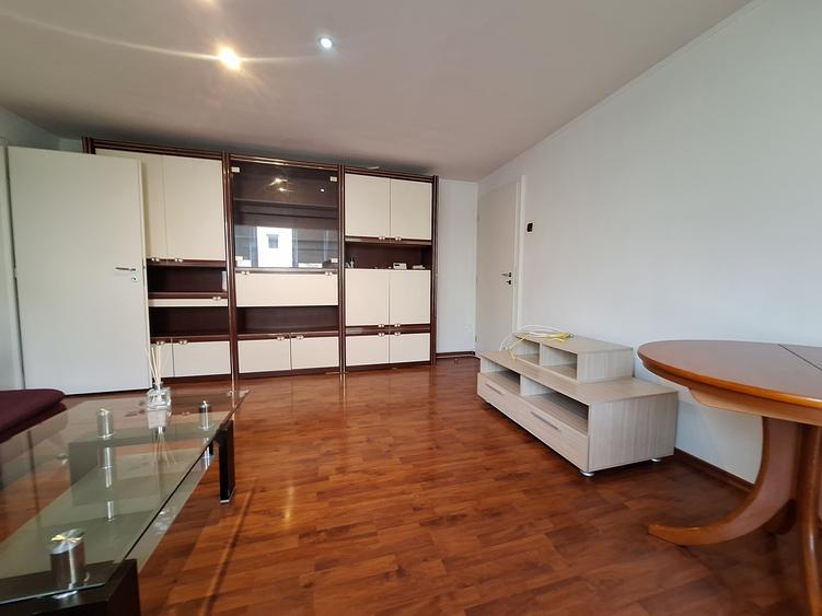 Apartament cu 3 camere semidecomandat, mobilat în Șagului