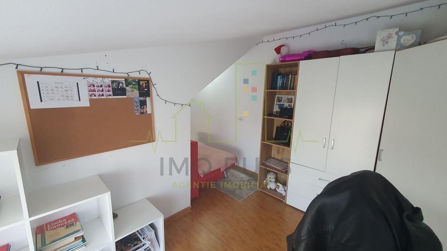 Apartament cu 4 camere semidecomandat, mobilat în Girocului