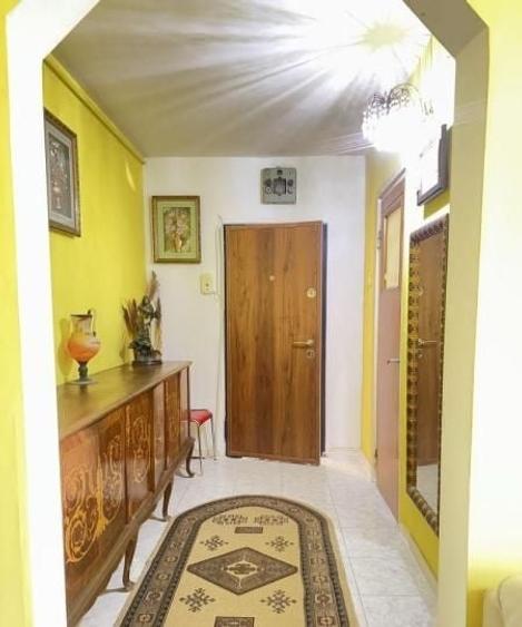 Apartament cu 3 camere semidecomandat, mobilat în Nicolae Grigorescu