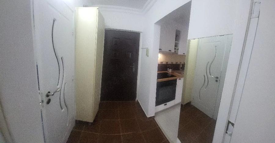 Apartament cu 3 camere decomandat în Ozana
