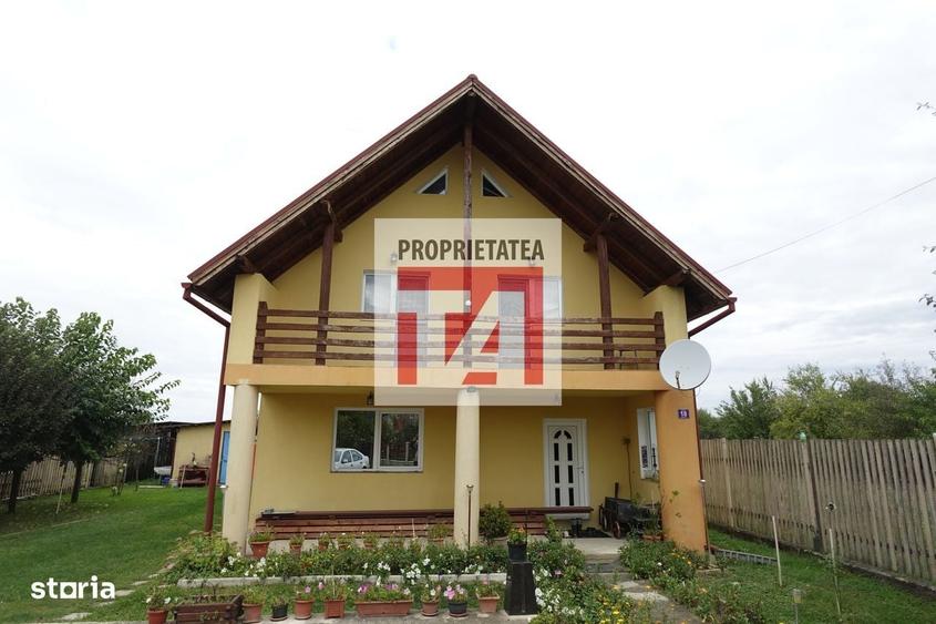 Casă cu 4 camere cu Teren 18 Mp în Cătălina