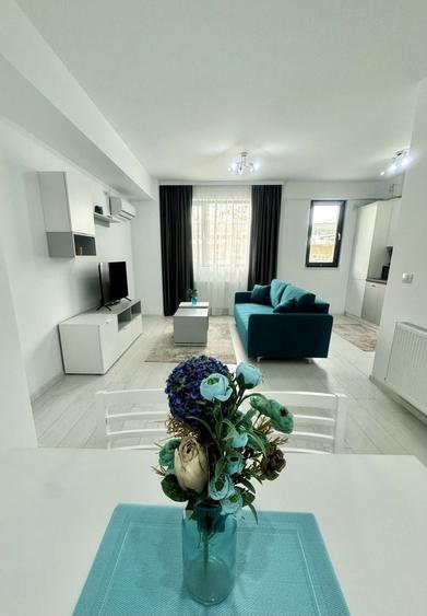 Apartament cu 2 camere decomandat în Central