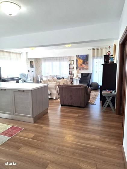 Apartament cu 3 camere decomandat în Orizont