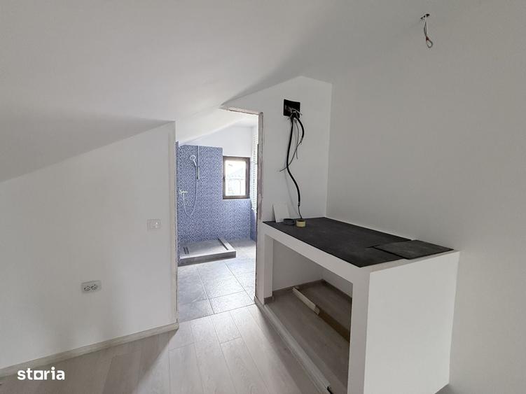 Casă cu 4 camere cu Teren 200 Mp în Central