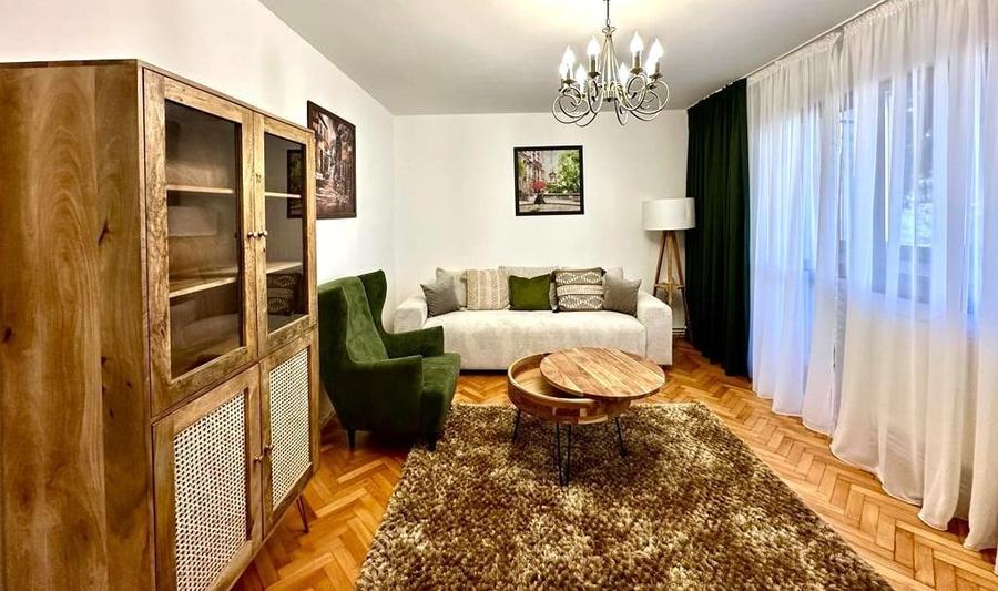 Apartament cu 4 camere decomandat în Gheorgheni