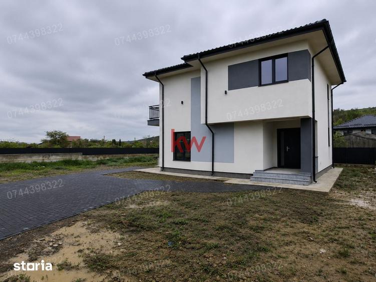 Casă cu 4 camere cu Teren 600 Mp în Dumești