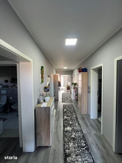 Casă cu 4 camere cu Teren 544 Mp în Vetiș