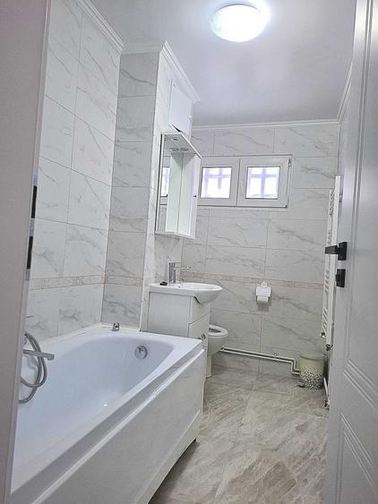 Apartament cu 2 camere în Podu Roș