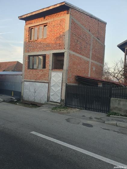 Casă cu 2 camere în Central