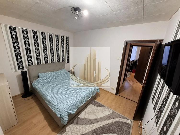 Apartament cu 4 camere decomandat în Mehala