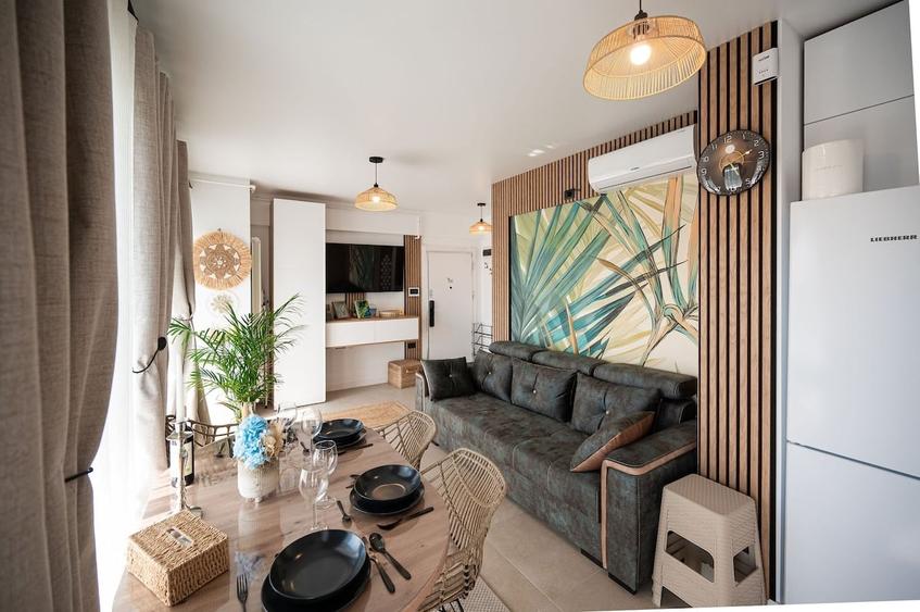 Apartament cu 2 camere decomandat în Mamaia-Sat