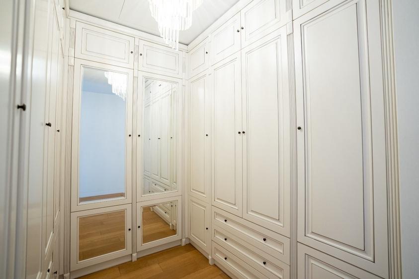 Apartament cu 3 camere semidecomandat, mobilat în Dorobanți
