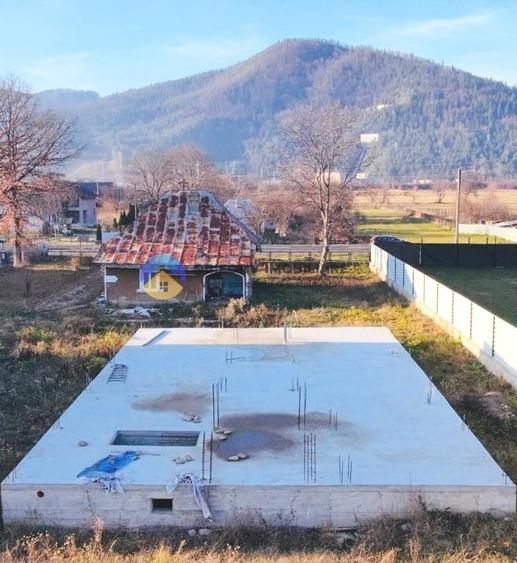 Casă cu 3 camere cu Teren 2447 Mp în Pângărați