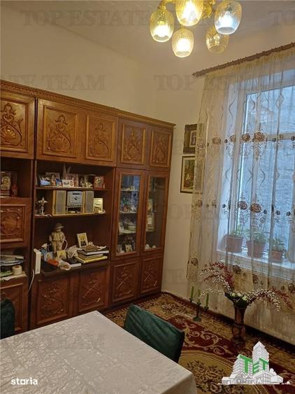 Apartament cu 3 camere semidecomandat în Gara de Nord
