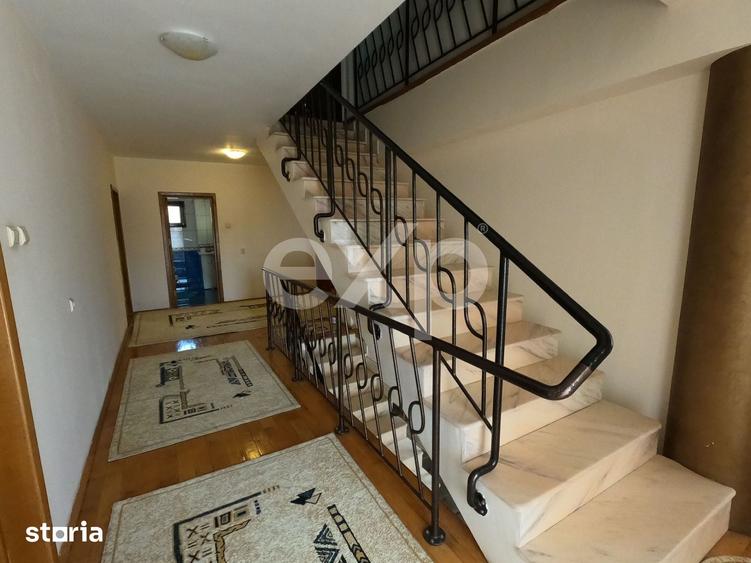 Casă cu 7 camere cu Teren 690 Mp în Găvana