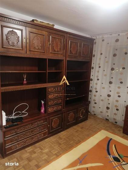 Apartament cu 3 camere în Sud