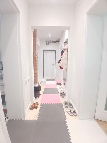 Apartament cu 3 camere decomandat în Eroii Revoluției