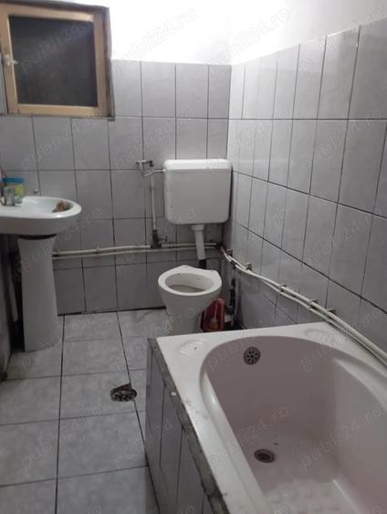 Casă cu 4 camere în Oltina