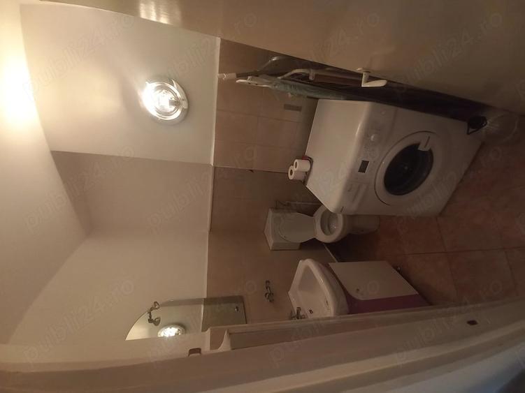 Apartament cu 3 camere decomandat în Zorilor