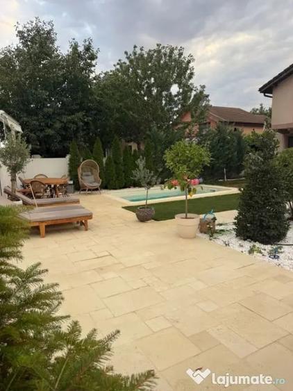 Casă cu 4 camere cu Teren 555 Mp în Central