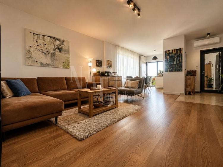 Apartament cu 3 camere semidecomandat în Bună Ziua