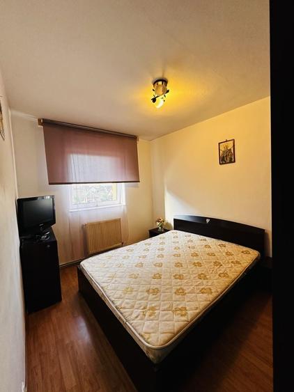 Apartament cu 3 camere decomandat în Craiter