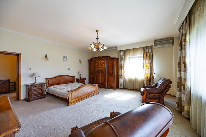 Casă individuală cu 18 camere cu Piscina în Brâncoveanu