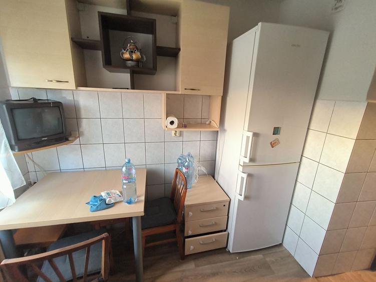 Apartament cu 2 camere semidecomandat în Iosia