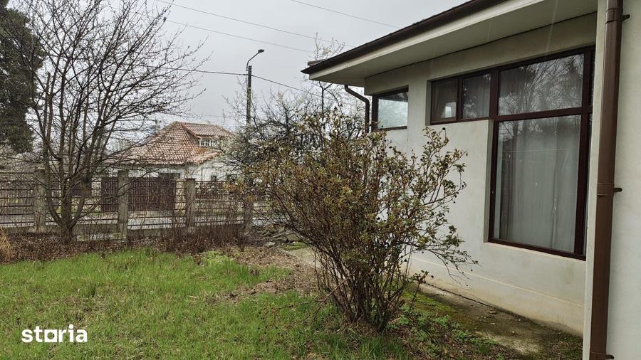 Casă cu Teren 1856 Mp în Central