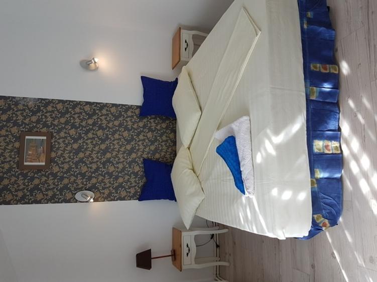 Casă cu 17 camere cu Teren 300 Mp în Central