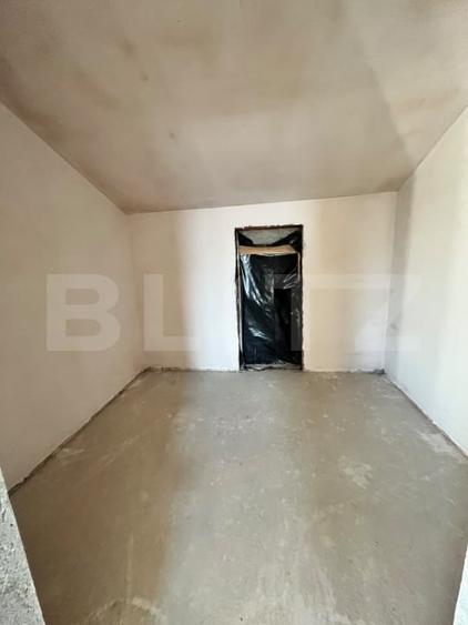 Casă individuală cu 5 camere cu Canalizare în Sud
