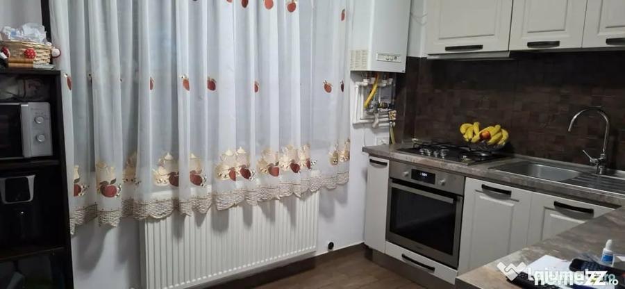 Casă cu 4 camere cu Teren 156 Mp în Buzaului