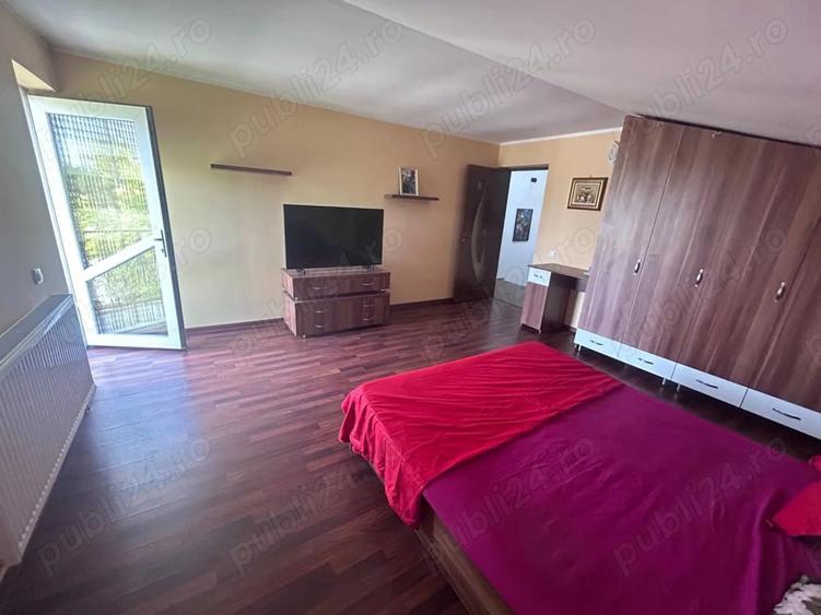 Casă cu 5 camere cu Teren 1289 Mp în Amara