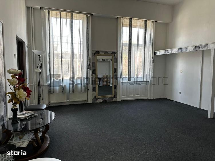 Apartament cu 4 camere în Ultracentral