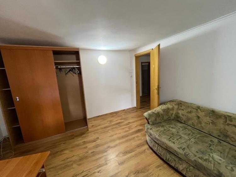 Apartament cu 3 camere decomandat, mobilat în Mehala