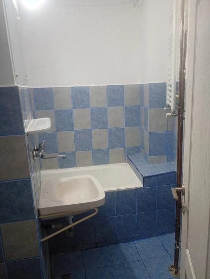 Garsonieră decomandată în Salca