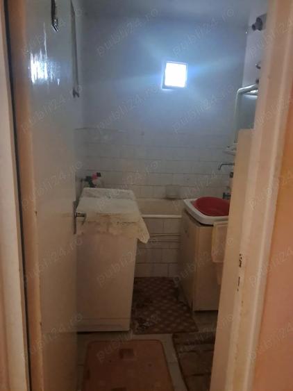 Apartament cu 2 camere semidecomandat în Micro 16