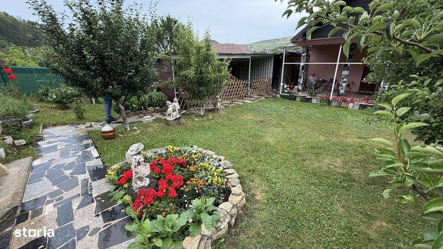 Casă cu 2 camere în Luna