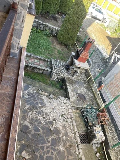 Casă cu 4 camere cu Teren 450 Mp în Central