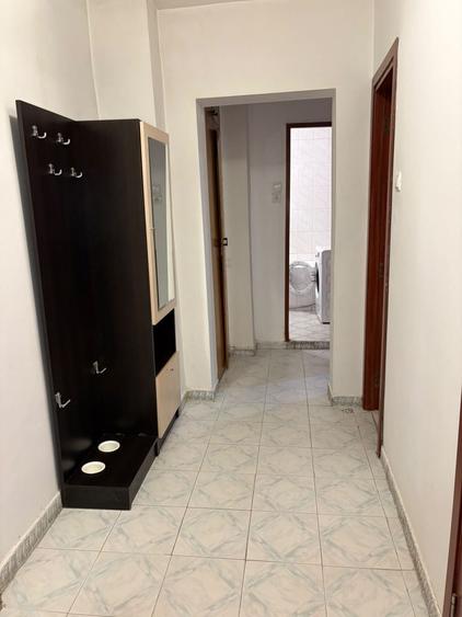 Apartament cu 2 camere decomandat în 1 Mai