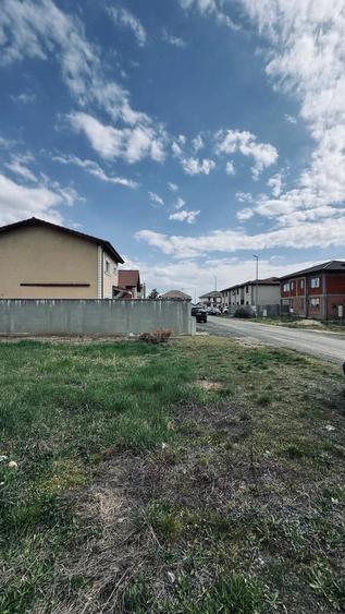 Teren de 640 mp, în Central