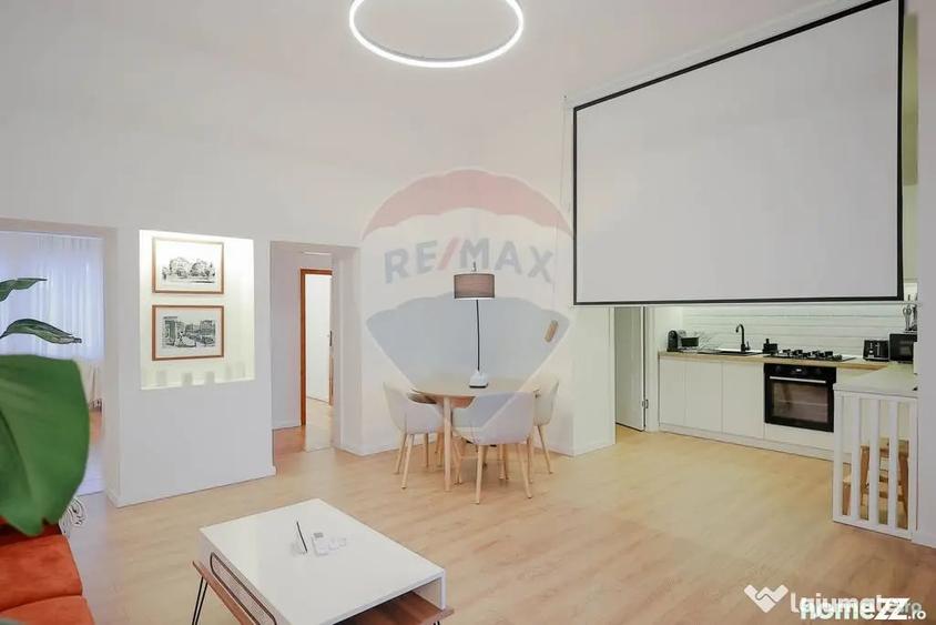 Apartament cu 4 camere semidecomandat în Ultracentral