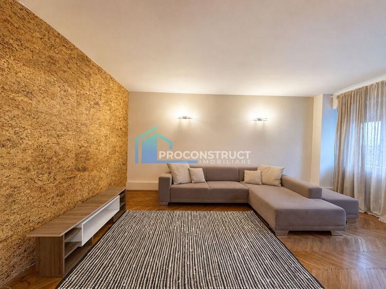 Apartament cu 3 camere decomandat, mobilat în Aradului